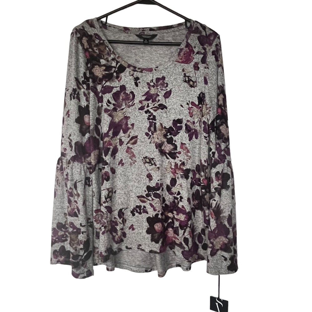 NEW Simply Vera Verawang Long Bell Sleeve Pull Over Floral Blouse Top NWT Size M